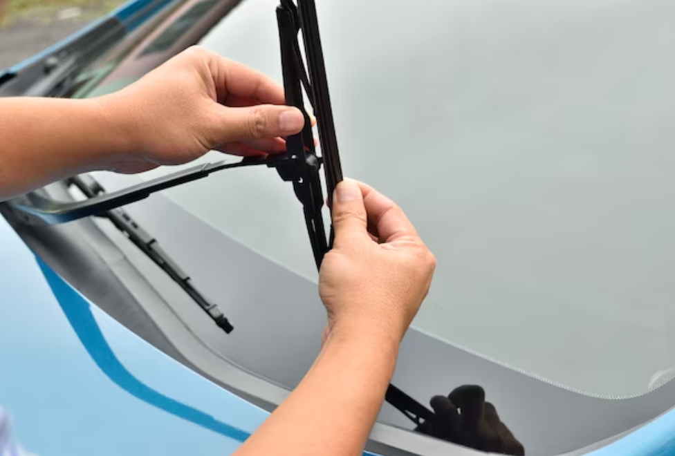 How to Change Windshield Wipers Car and Truck