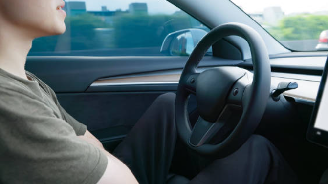 Self-Driving Cars: The Future of Transportation Self-Driving Cars: The Future of Transportation